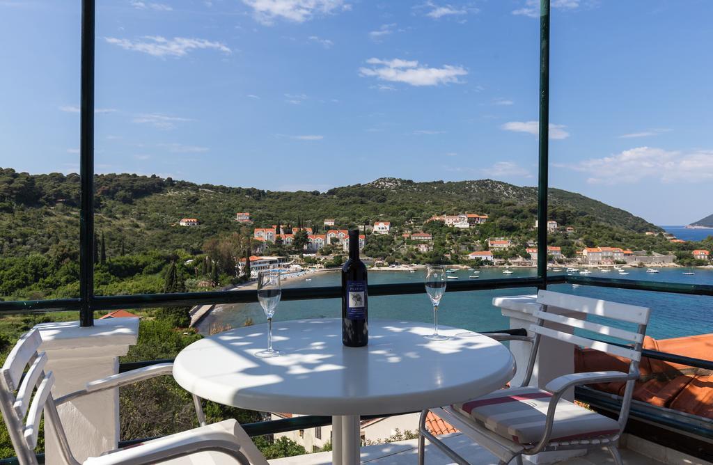 Apartments Miskovic Donje Celo ภายนอก รูปภาพ